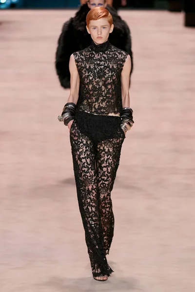 Look 42
